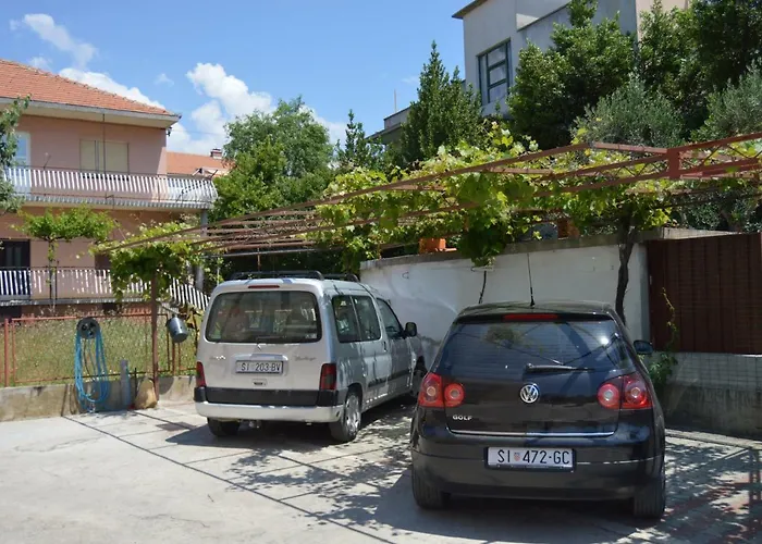 Apartman Latin 1