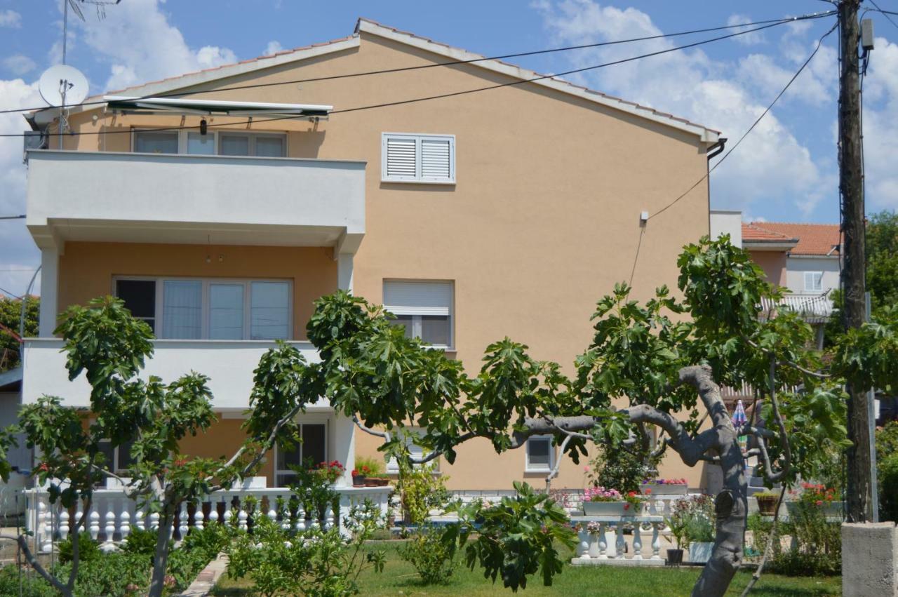Apartment Latin 1