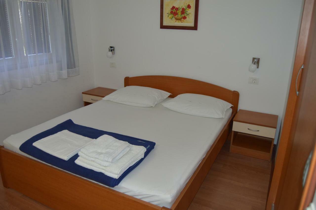 Latin 1 Apartment *